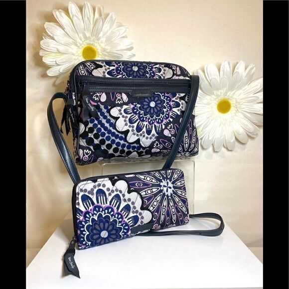 Vera Bradley Handbags - NWOT Vera Bradley Mimosa SET